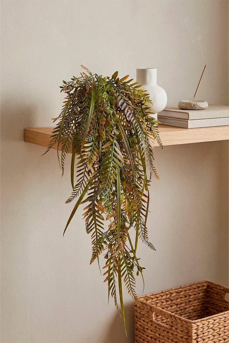 Mata colgante Swallow Tail artificial 84 cm