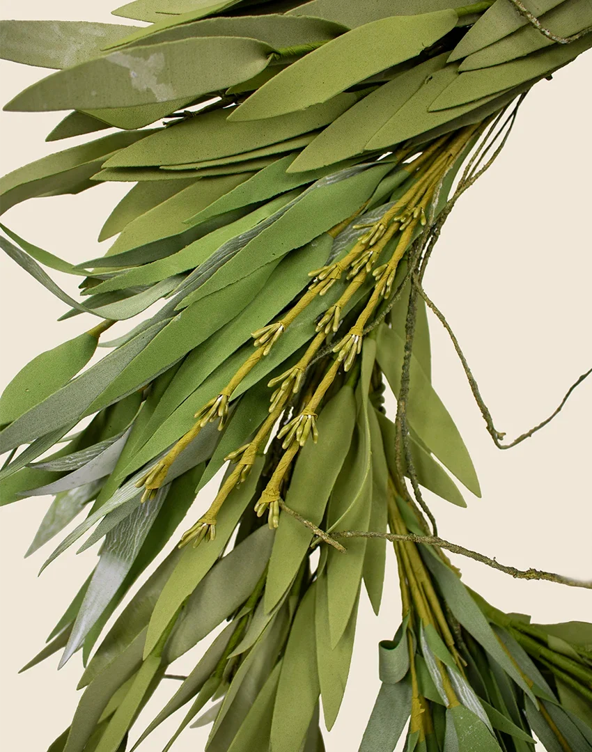 Coronal Laurel artificial